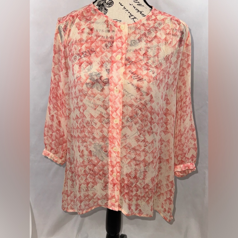 EUC: CAbi Salmon/Pink & White 3/4 Sleeve Blouse